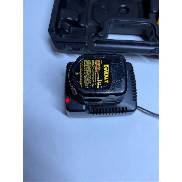 DeWalt DW9116 7,2V-18V Cordless Drill Driver Tool 1 hr Battery Charger 2 Battery - Picture 10 of 15